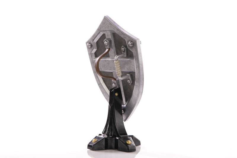 The Legend of Zelda Breath of the Wild PVC Painted Statue: Hylian Shield [Standard Edition] image 6
