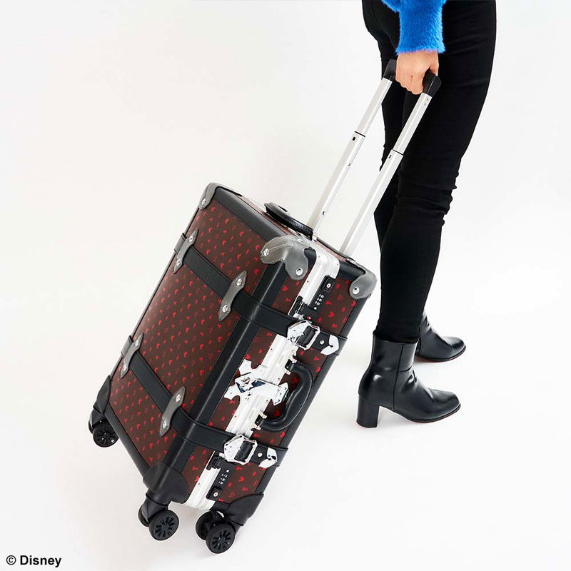 Kingdom Hearts III Trunk Case: King Mickey image 10