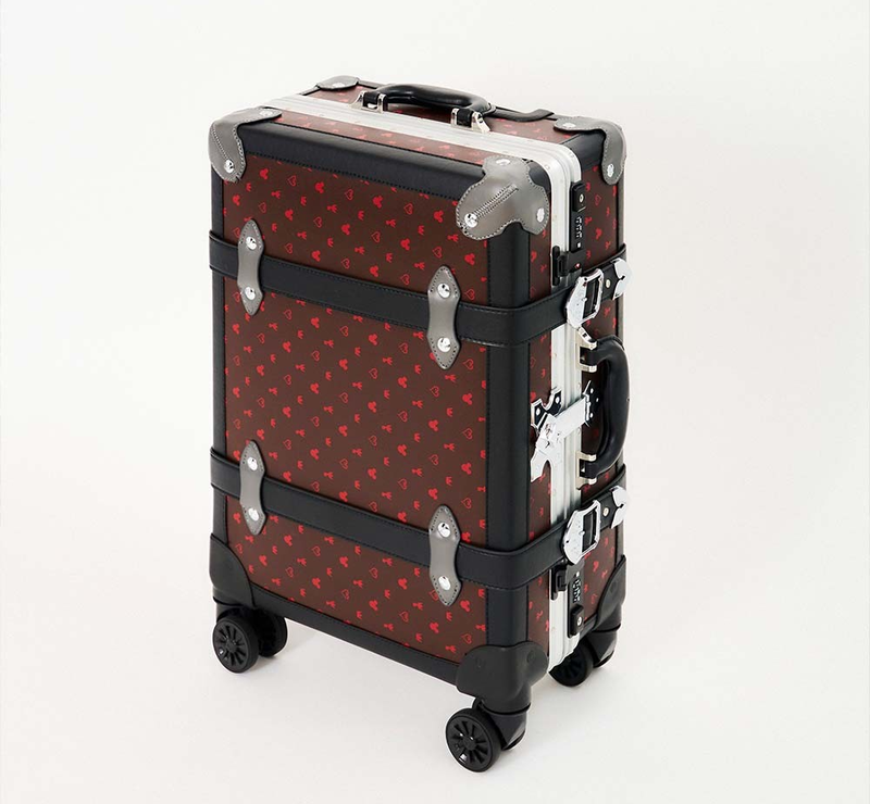 Kingdom Hearts III Trunk Case: King Mickey image 1
