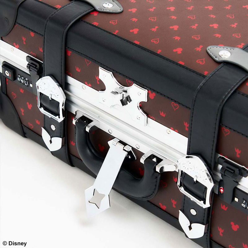Kingdom Hearts III Trunk Case: King Mickey image 5