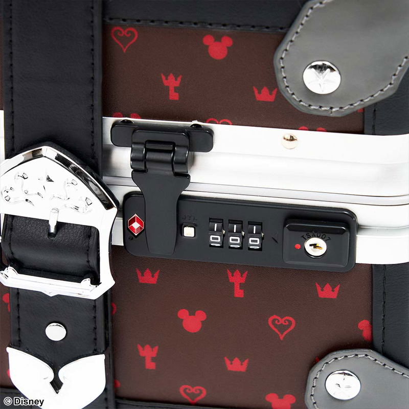 Kingdom Hearts III Trunk Case: King Mickey image 6