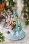 Character Vocal Series 01 Hatsune Miku 1/7 Scale Pre-Painted Figure: Hatsune Miku Gao Shan Liu Shui Ver. [GSC Online Shop Limited Ver.] thumbnail 6