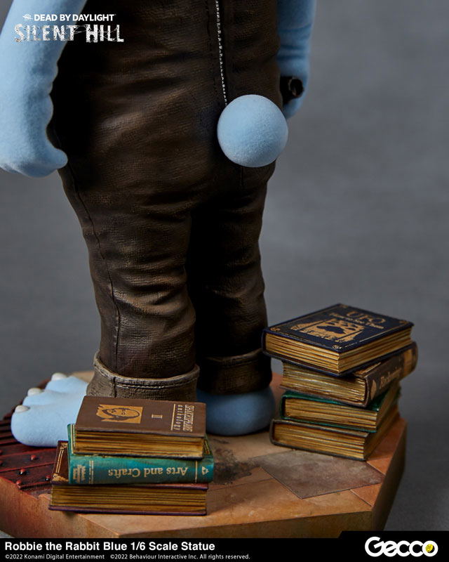 Silent Hill x Dead by Daylight 1/6 Scale Pre-Painted Statue: Robbie The Rabbit Blue image 9