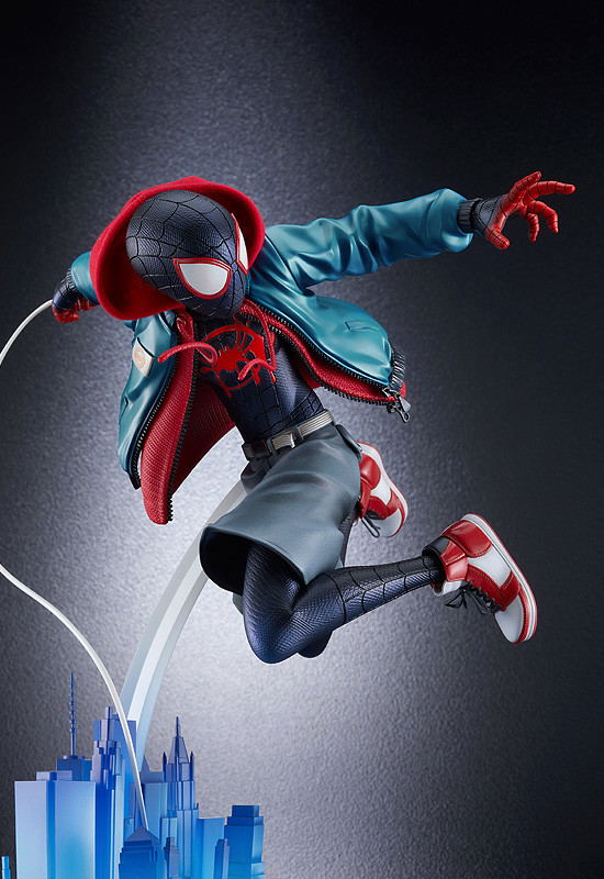 Spider-Man Into the Spider-Verse 1/6 Scale Pre-Painted Figure: Miles Morales Awakening [GSC Online Shop Exclusive Ver.] image 4