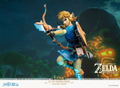 The Legend of Zelda: Breath of the Wild - Link PVC Painted Statue [Collector's Edition] (Re-run) thumbnail 10