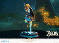 The Legend of Zelda: Breath of the Wild - Link PVC Painted Statue [Collector's Edition] (Re-run) thumbnail 11