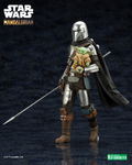 ARTFX+ Star Wars The Mandalorian 1/10 Scale Pre-Painted Figure: Mandalorian & Grogu with Beskar Staff thumbnail 3