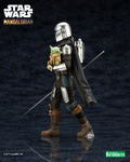 ARTFX+ Star Wars The Mandalorian 1/10 Scale Pre-Painted Figure: Mandalorian & Grogu with Beskar Staff thumbnail 4