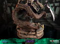 Darksiders Resin Painted Statue: Death [Standard Edition] thumbnail 38