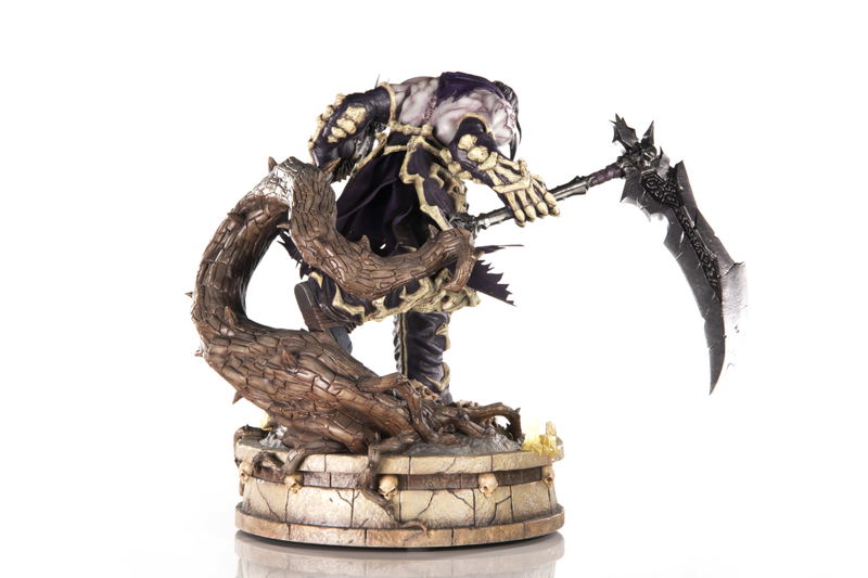 Darksiders Resin Painted Statue: Death [Standard Edition] image 6