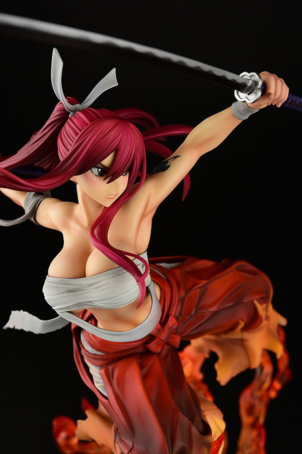 Fairy Tail 1/6 Scale Pre-Painted Figure: Erza Scarlet Samurai -Kouen Banjou- Ver. Crimson image 12