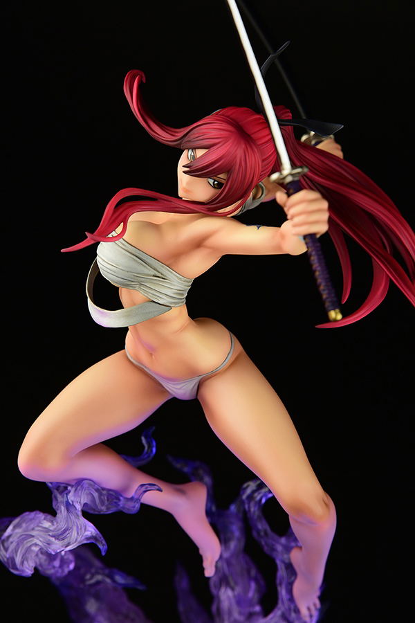 Fairy Tail 1/6 Scale Pre-Painted Figure: Erza Scarlet Samurai -Kouen Banjou- Ver. Jet Black image 18