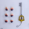 Kingdom Hearts III Play Arts Kai: Sora Ver. 2 thumbnail 3
