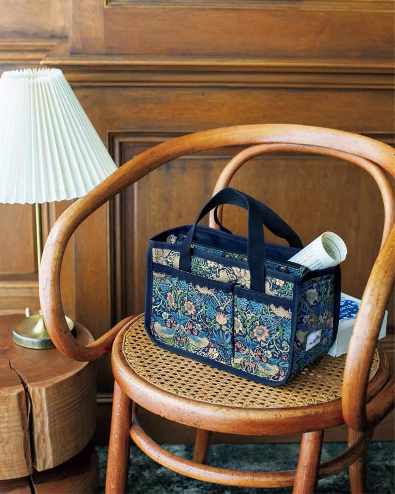 William Morris Interior Tote And Pouch Book image 2