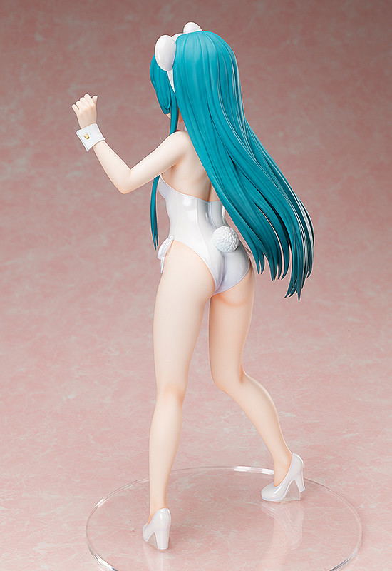 Kuma Kuma Kuma Bear 1/4 Scale Pre-Painted Figure: Yuna White Bear Suit Ver. image 7