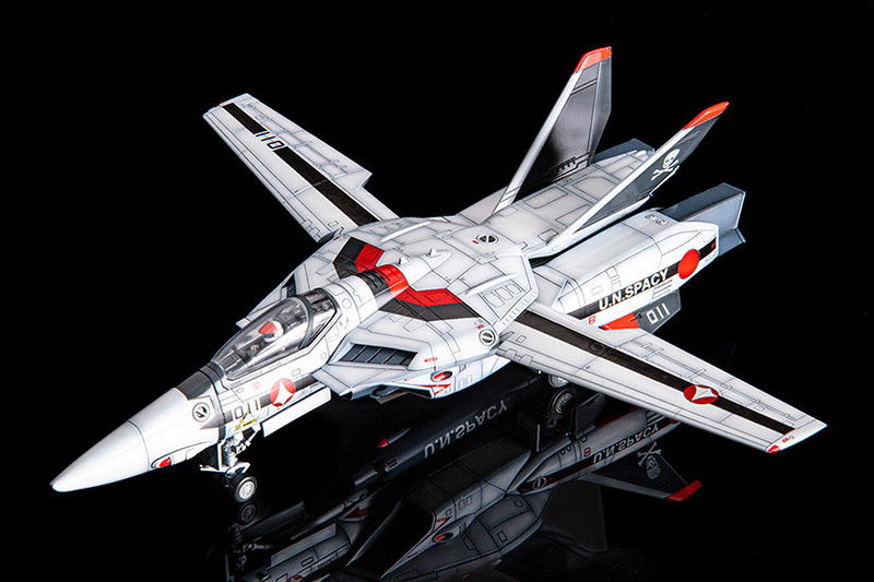 Macross Do You Remember Love? PLAMAX 1/72 Scale Plastic Model Kit: VF-1A/S Fighter Valkyrie (Hikaru Ichijyo's Fighter) image 3