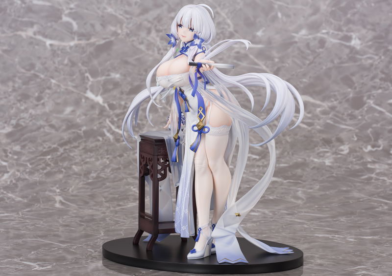Azur Lane 1/7 Scale Pre-Painted Figure: Illustrious Maiden Lily's Radiance Ver. image 3