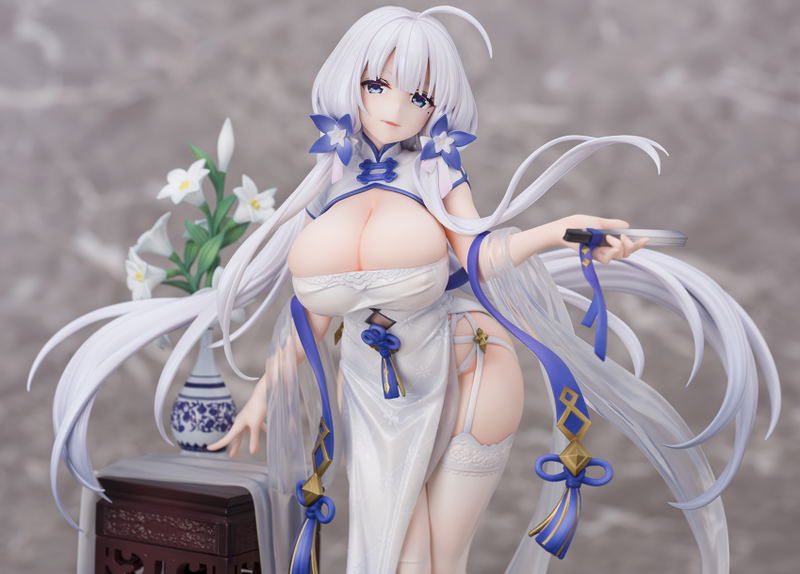 Azur Lane 1/7 Scale Pre-Painted Figure: Illustrious Maiden Lily's Radiance Ver. image 7