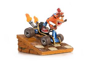 Crash Team Racing Nitro-Fueled Resin Painted Statue: Crash in Kart [Standard Edition]