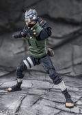 S.H.Figuarts Naruto Shippuden: Kakashi Hatake -Yuumei Todoroku Sharingan no Eiyuu- thumbnail 5