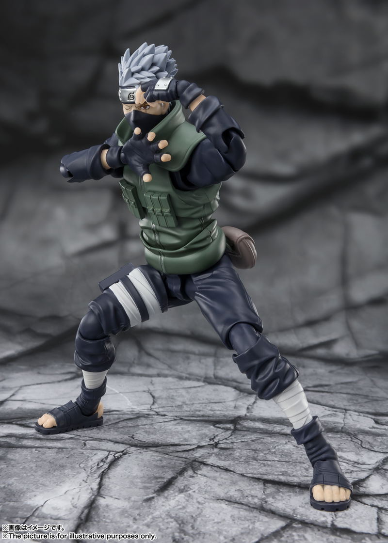 S.H.Figuarts Naruto Shippuden: Kakashi Hatake -Yuumei Todoroku Sharingan no Eiyuu- image 5