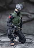 S.H.Figuarts Naruto Shippuden: Kakashi Hatake -Yuumei Todoroku Sharingan no Eiyuu- thumbnail 7