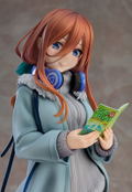 The Quintessential Quintuplets 2 1/6 Scale Pre-Painted Figure: Miku Nakano Date Style Ver. thumbnail 6
