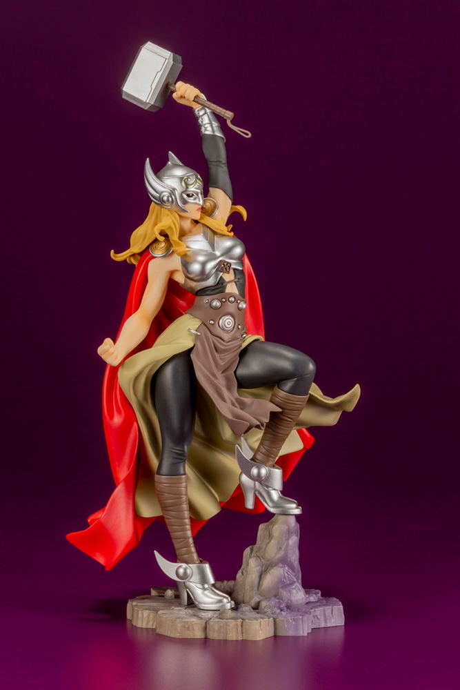 Marvel Bishoujo Marvel Universe 1/7 Scale Pre-Painted Figure: Thor (Jane Foster) image 4