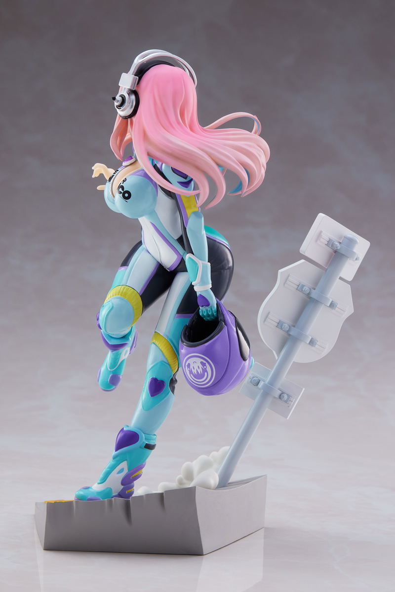 Super Sonico Pre-Painted Figure: Sonico image 3