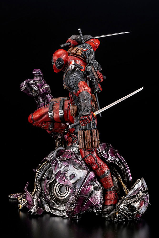 Marvel Universe Deadpool 1/6 Scale Fine Art Statue Signature Series: Deadpool Feat. Kucharek Brothers image 16