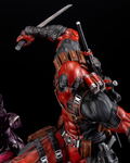Marvel Universe Deadpool 1/6 Scale Fine Art Statue Signature Series: Deadpool Feat. Kucharek Brothers thumbnail 23