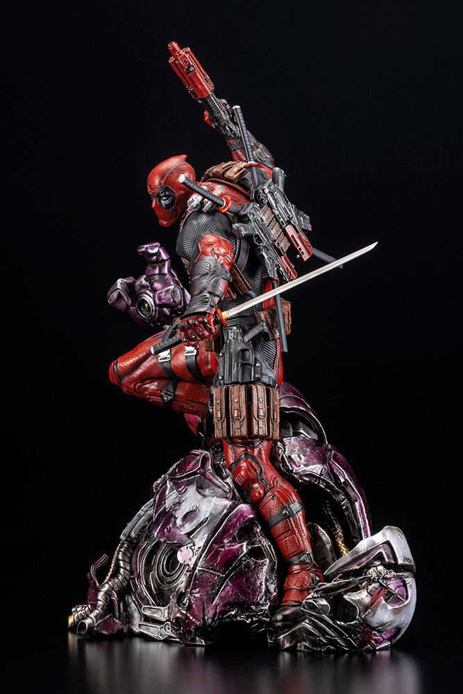 Marvel Universe Deadpool 1/6 Scale Fine Art Statue Signature Series: Deadpool Feat. Kucharek Brothers image 5