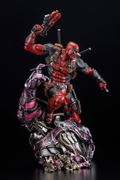 Marvel Universe Deadpool 1/6 Scale Fine Art Statue Signature Series: Deadpool Feat. Kucharek Brothers thumbnail 8