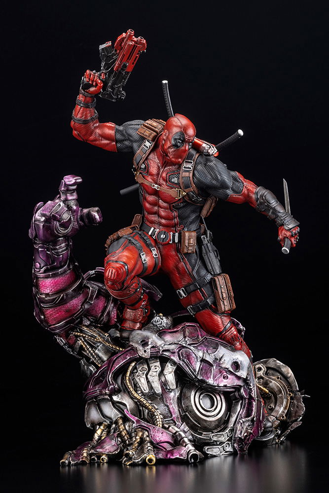Marvel Universe Deadpool 1/6 Scale Fine Art Statue Signature Series: Deadpool Feat. Kucharek Brothers image 9