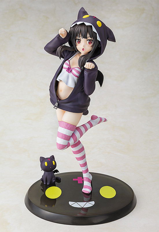 CA Works KonoSuba God's Blessing on This Wonderful World! 1/7 Scale Pre-Painted Figure: Megumin Hoodie Look Chomusuke Ver. image 2