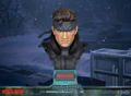 Metal Gear Solid Life-Size Bust Resin Statue: Solid Snake [Standard Edition] thumbnail 17