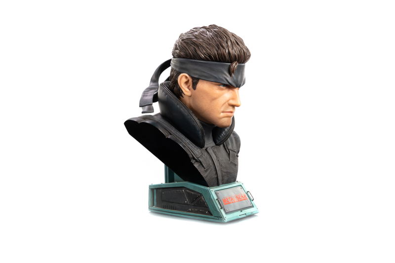 Metal Gear Solid Life-Size Bust Resin Statue: Solid Snake [Standard Edition] image 8