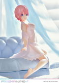 Prisma Wing The Quintessential Quintuplets 1/7 Scale Pre-Painted Figure: Ichika Nakano thumbnail 9
