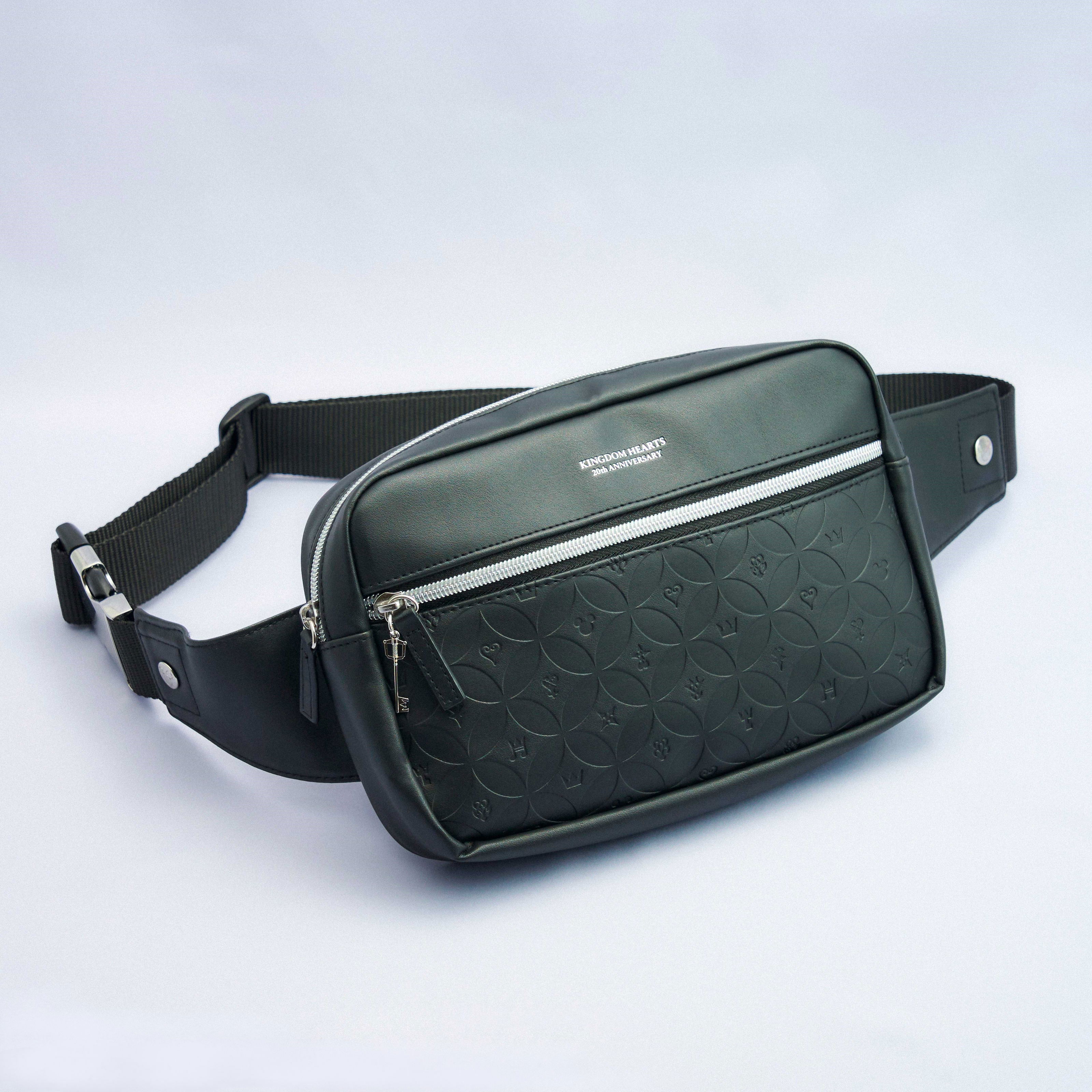 キングダムハーツ20th Anniversary バムバッグ & フラットポーチ Kingdom Hearts 20th Anniversary Sling Bag