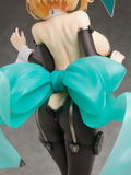 Bunny Suit Planning 1/4 Scale Pre-Painted Figure: Sophia F. Shirring Bunny Ver. [GSC Online Shop Exclusive Ver.] thumbnail 8