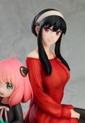 Spy x Family 1/7 Scale Pre-Painted Figure: Anya & Yor thumbnail 5