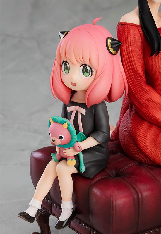 Spy x Family 1/7 Scale Pre-Painted Figure: Anya & Yor image 6