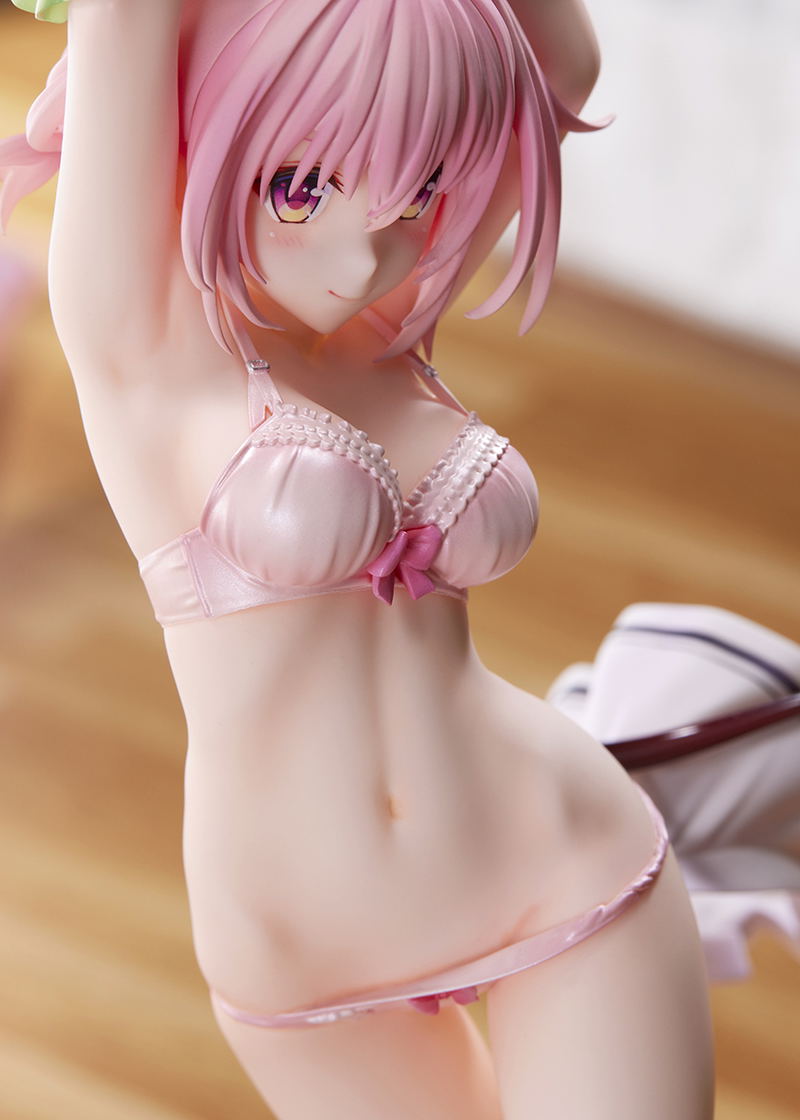 To Love Ru Darkness 1/7 Scale Pre-Painted Figure: Momo Belia Deviluke Okigae Mode image 12