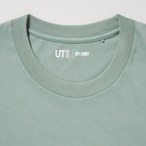 SPY x FAMILY - Bond UT Graphic T-Shirt (Green | Size S)_