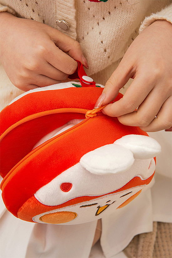 Strawberry Dafu 2-in-1 Miniature Pillow + Eye Mask: Dafu image 6