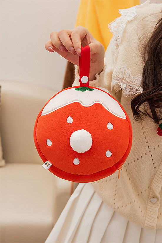 Strawberry Dafu 2-in-1 Miniature Pillow + Eye Mask: Dafu image 7