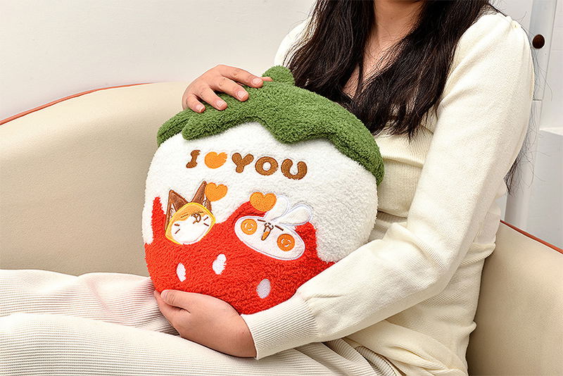 Strawberry Dafu Hug Pillow: Strawberry image 8