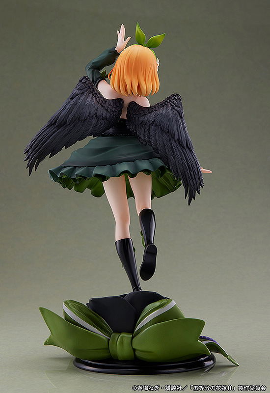 The Quintessential Quintuplets 1/7 Scale Pre-Painted Figure: Yotsuba Nakano Fallen Angel Ver. image 3