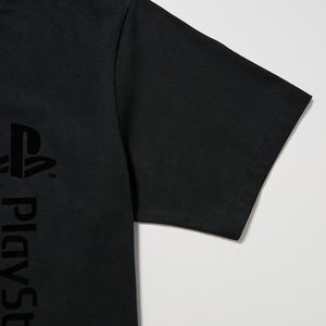 UT PlayStation Console Generations Graphic T-Shirt (Black | Size XXXL)_