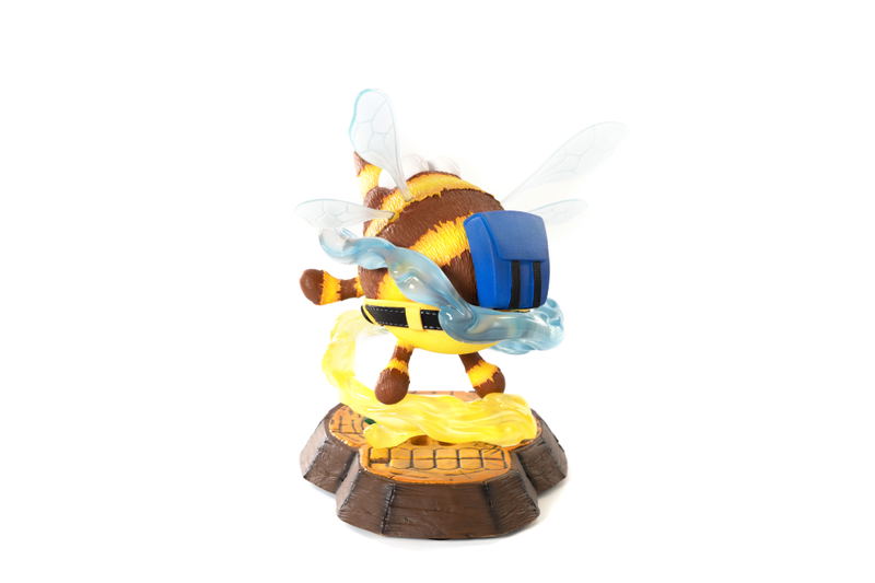Banjo-Kazooie Resin Statue: Bee Banjo image 5